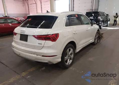 2020 Audi Q3 Premium 45 Tfsi Quattro Tiptronic z USA, uszkodzony, nr VIN WA1AECF30L1054223